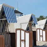 Huebsche In Kroepelin Mit Eigener Terrasse