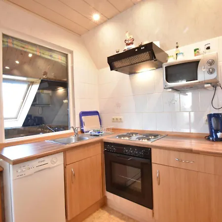 Apartman Huebsche In Kroepelin Mit Eigener Terrasse Klein Nienhagen