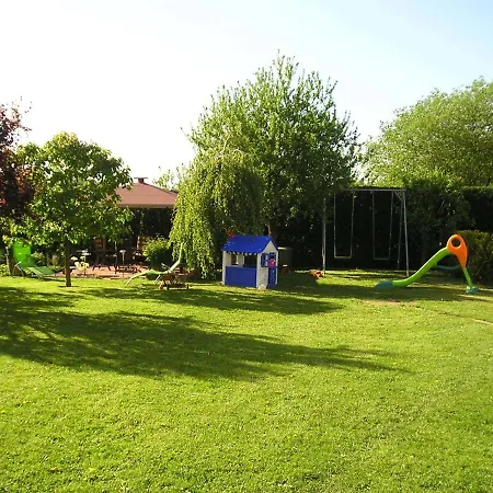 Apartman Huebsche In Kroepelin Mit Eigener Terrasse *