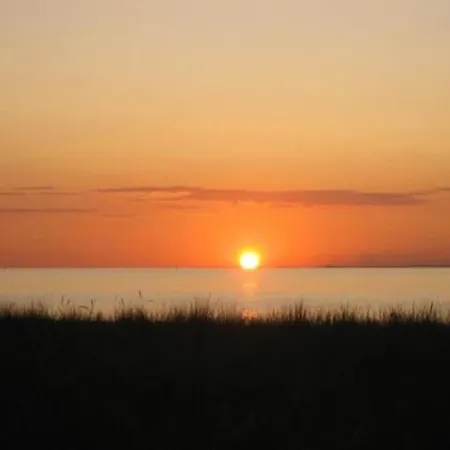 Huebsche In Kroepelin Mit Eigener Terrasse Apartman Klein Nienhagen