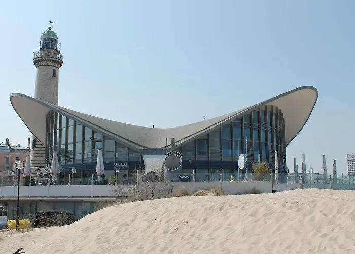 Huebsche In Kroepelin Mit Eigener Terrasse Klein Nienhagen