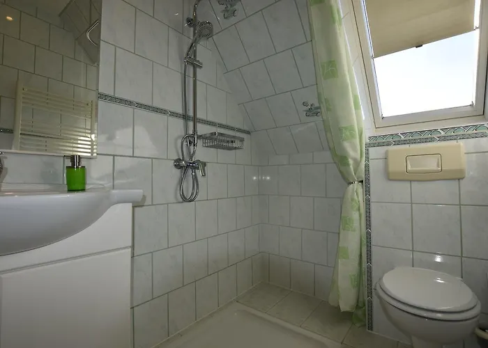 Appartamento Huebsche In Kroepelin Mit Eigener Terrasse *